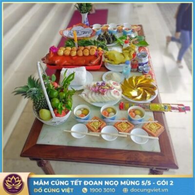Alternative view of Mâm Cúng Tết Đoan Ngọ